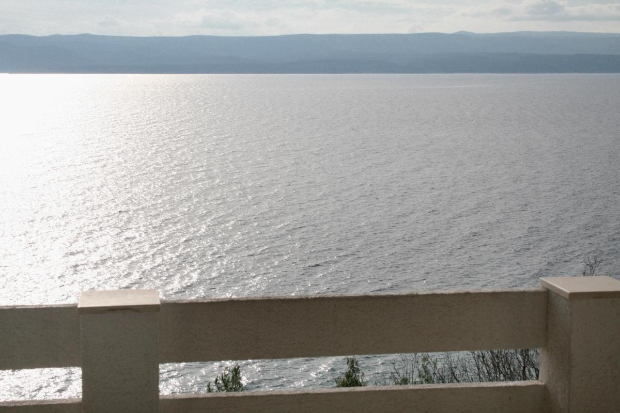 Apartments By The Sea Pisak, Omis - 1014 エクステリア 写真