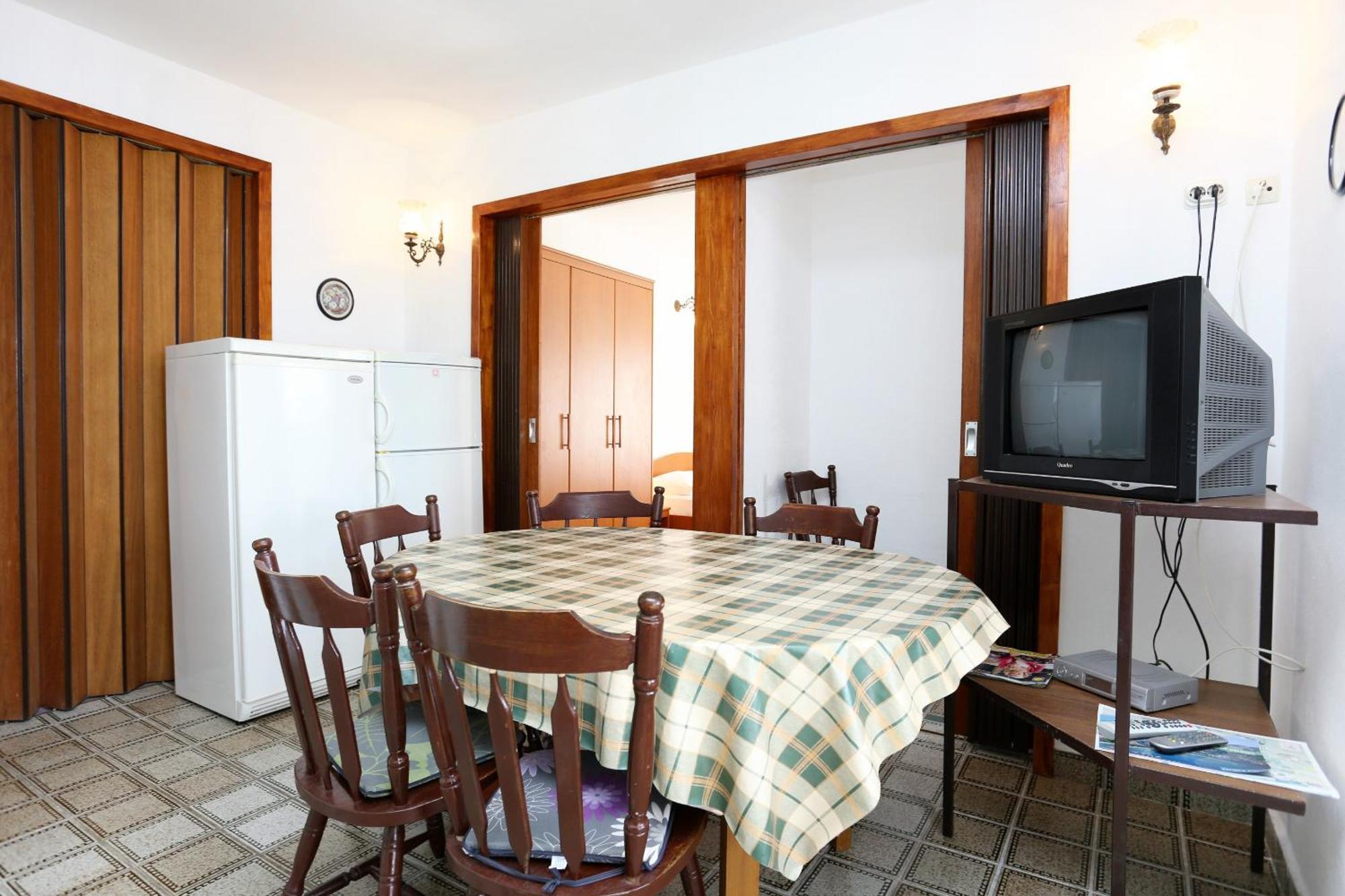 Apartments By The Sea Pisak, Omis - 1014 部屋 写真
